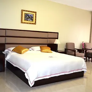 Otel Hillside Plaza